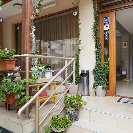Nirvana Guest House Nesebar Bagian luar foto
