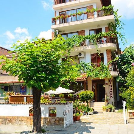 Nirvana Guest House Nesebar Bagian luar foto