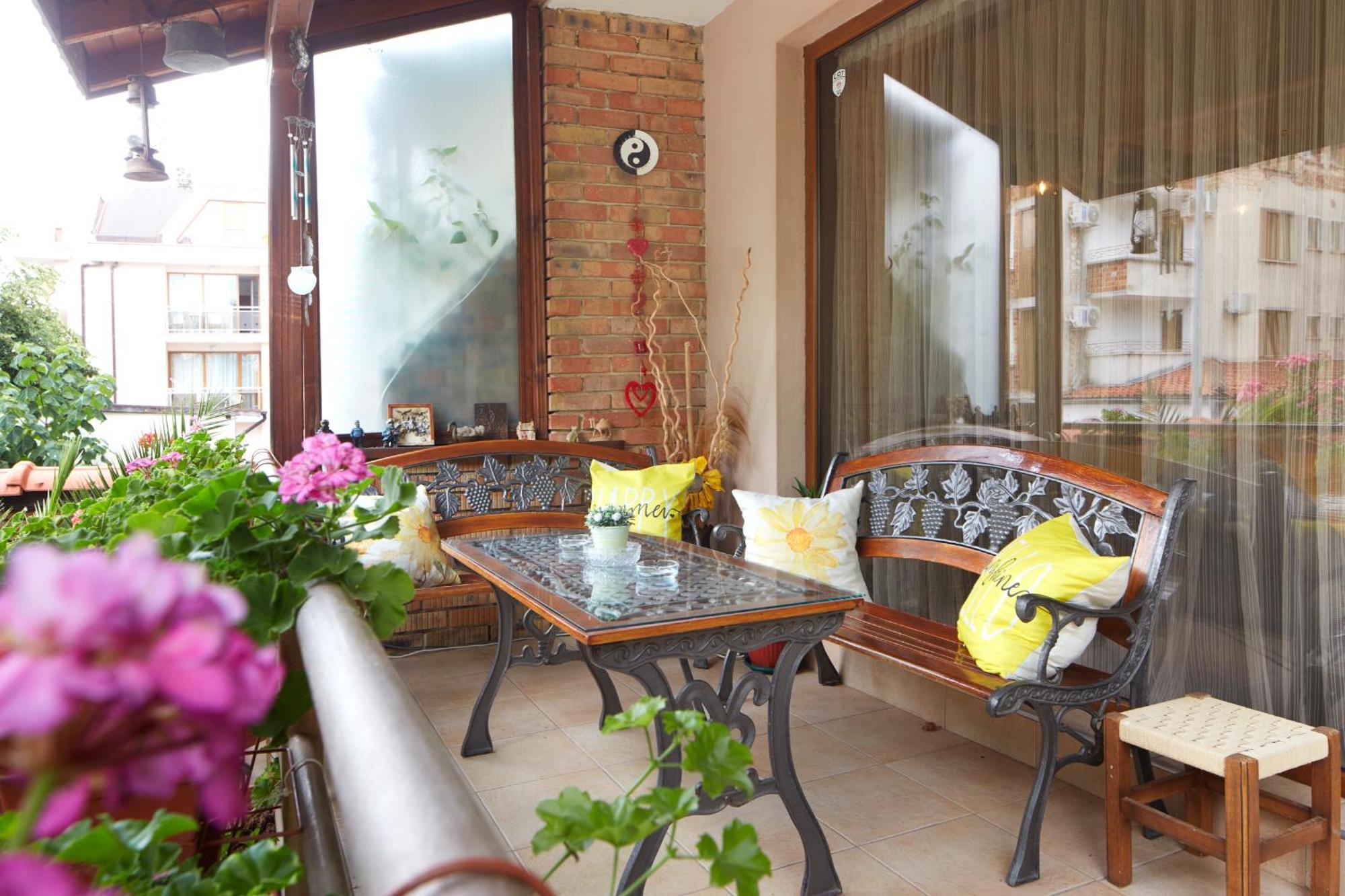 Nirvana Guest House Nesebar Bagian luar foto