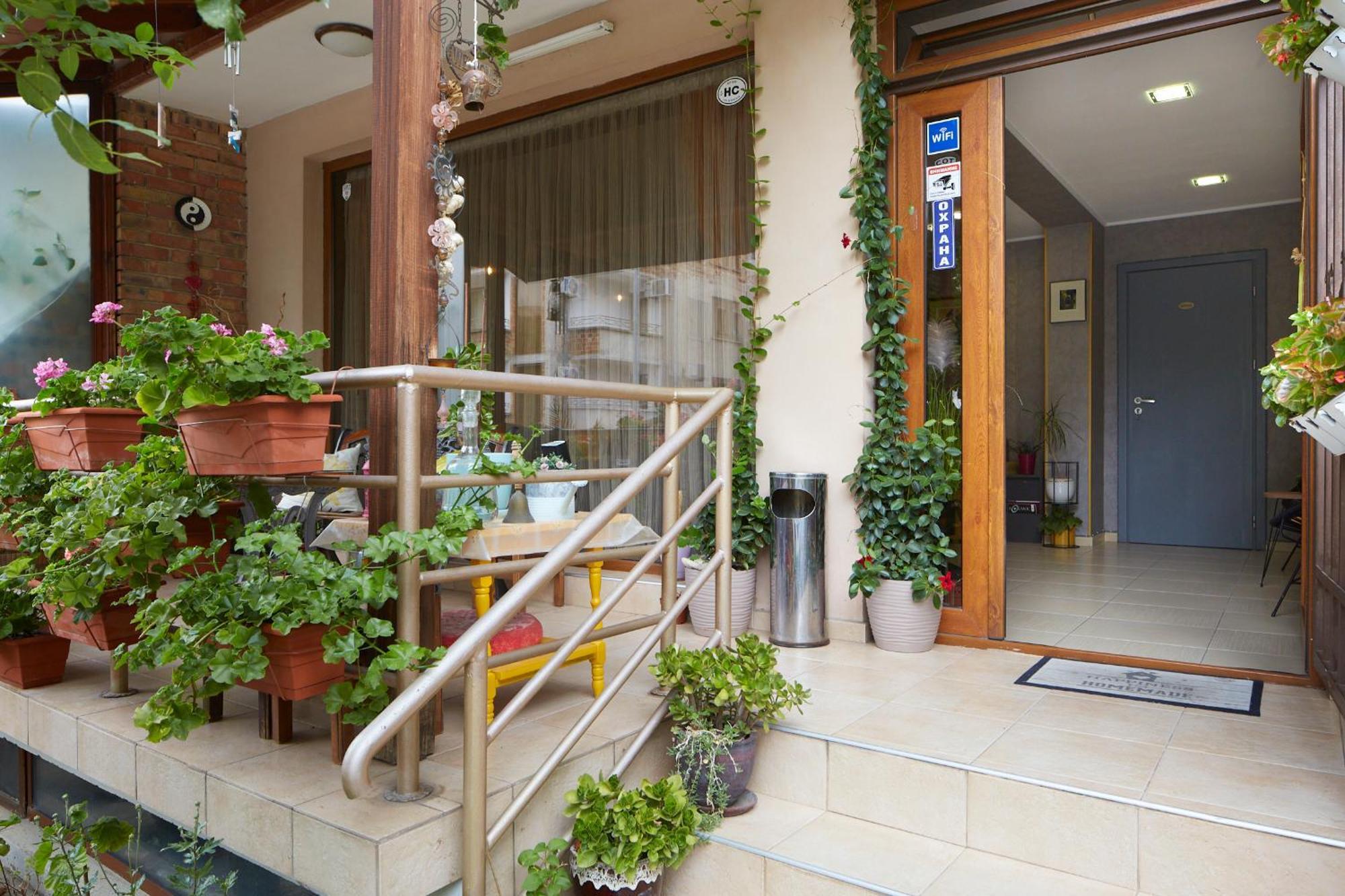 Nirvana Guest House Nesebar Bagian luar foto